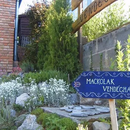 Guest house Mackolak Vendeghaz Es Oekoporta