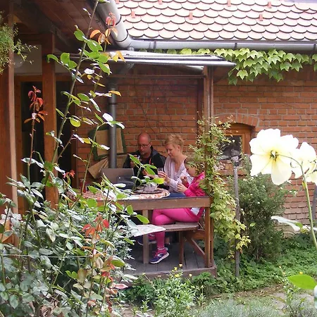 Guest house Mackolak Vendeghaz Es Oekoporta